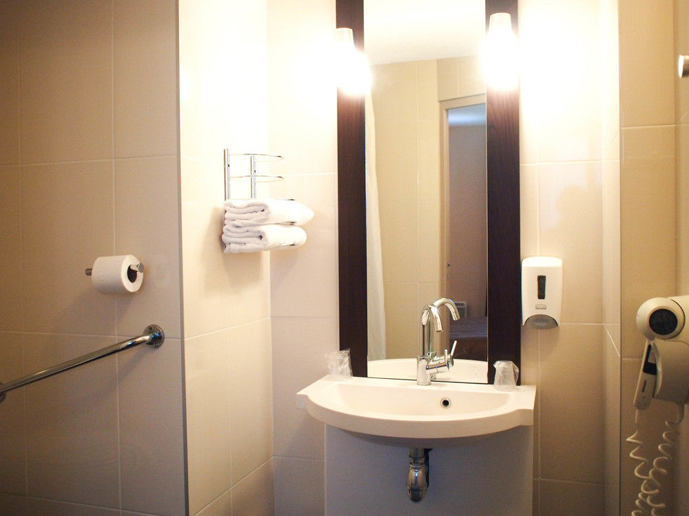 Hotel Inn Design Resto Novo Alencon Exterior photo